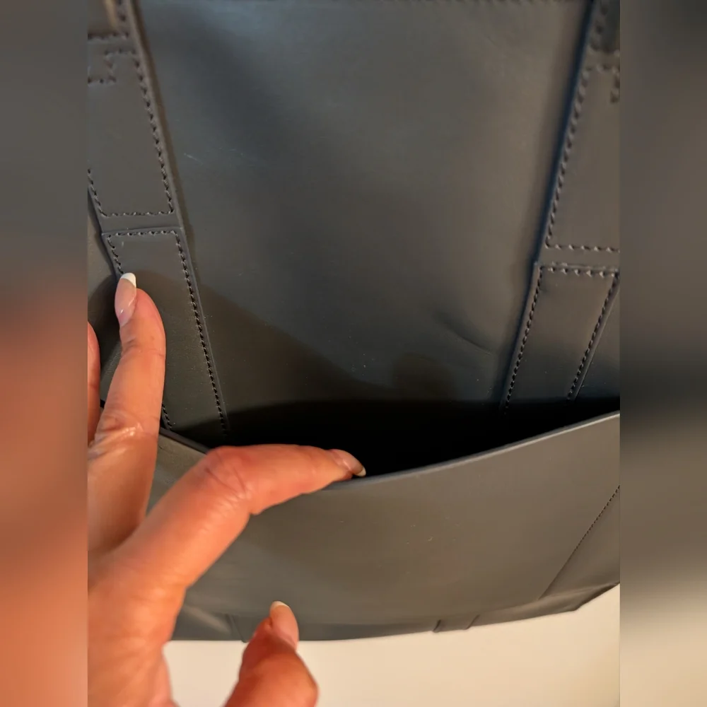 Rare Hennessy Gray Leather Messenger Laptop Carrier Tote Bag
